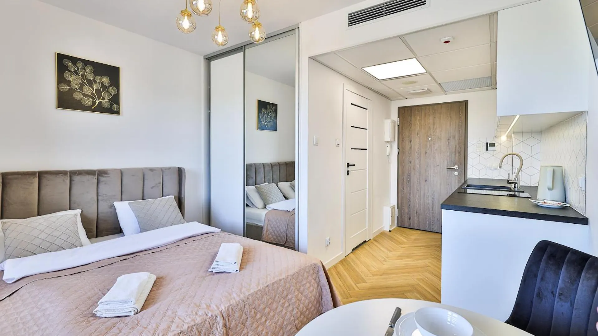 Pileckiego 59 Free Parking By Perfect Apart Warsaw Apartment